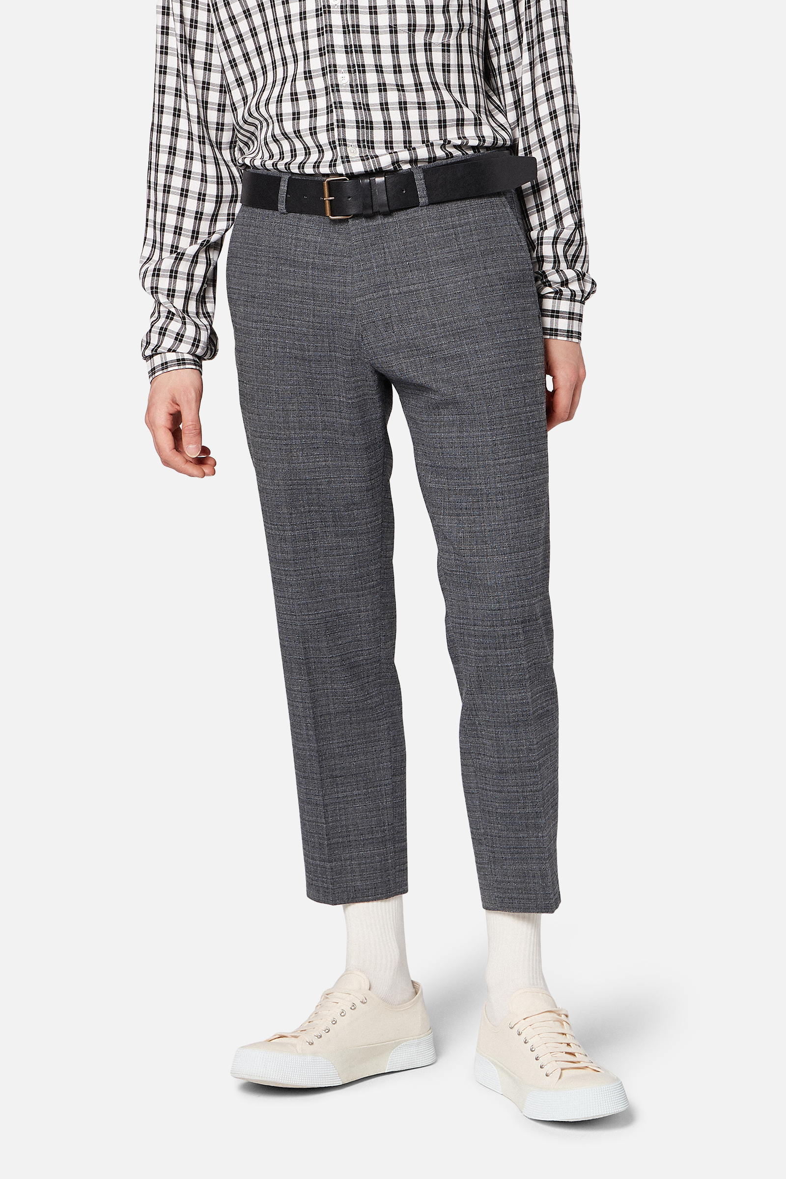 Cropped fit trousers